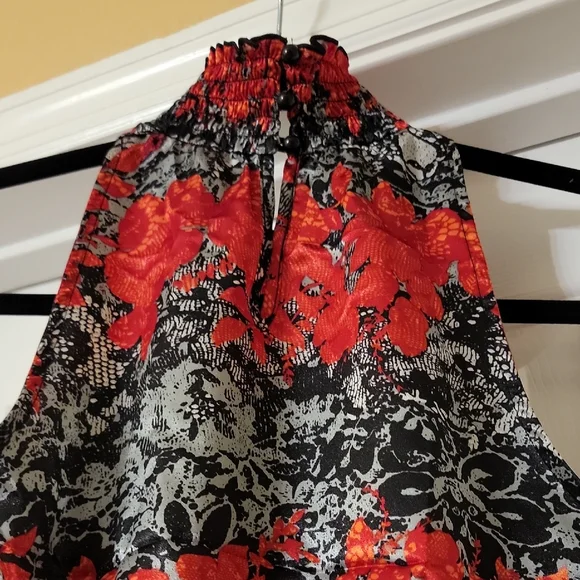 Iz Bayer Floral Halter Top - Red and Black - Picture 9 of 10
